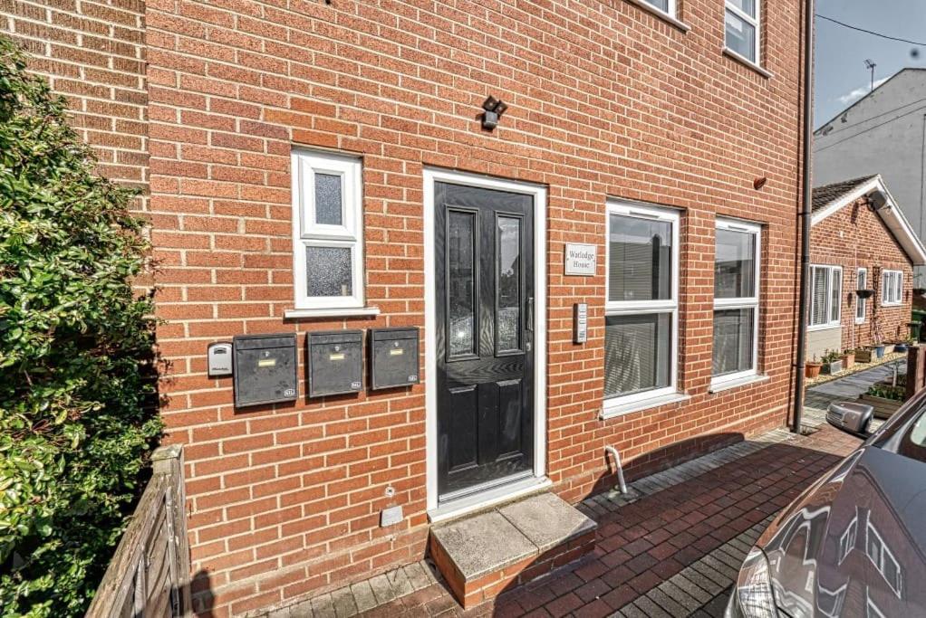 Guest Homes - Watledge House Apartment Tewkesbury Kültér fotó
