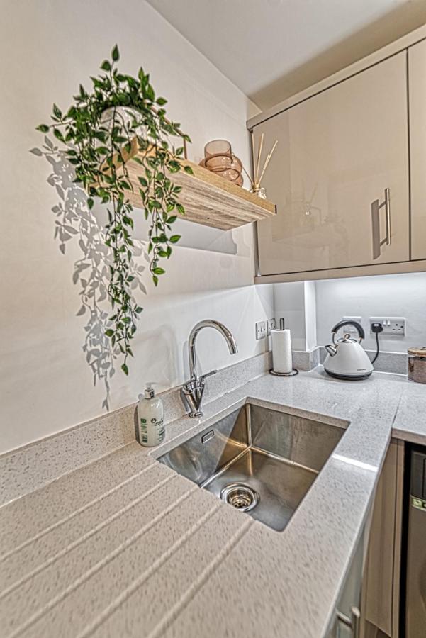 Guest Homes - Watledge House Apartment Tewkesbury Kültér fotó
